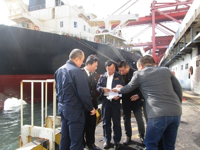 海門辦元旦迎首宗船舶監管業務，船舶服務邁出新步伐